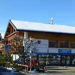 Bauer Apartment