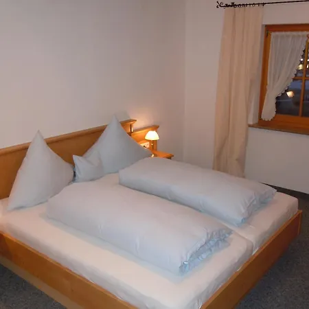 Bauer Apartment *