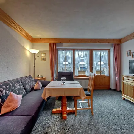 Bauer Apartment *